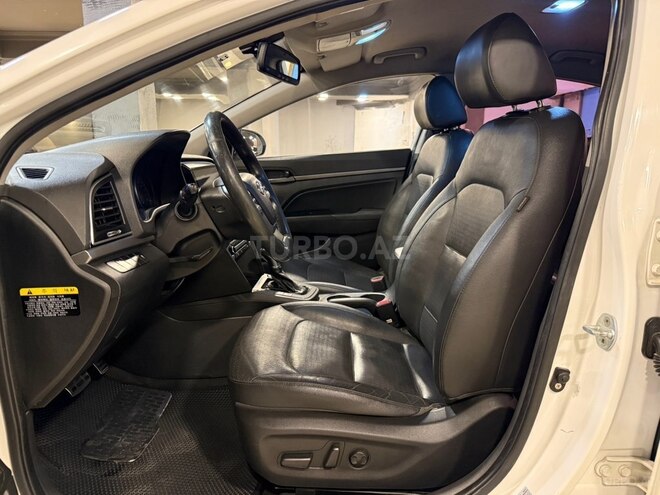 Hyundai Elantra 2017, 260,000 km - 1.6 л - Bakı