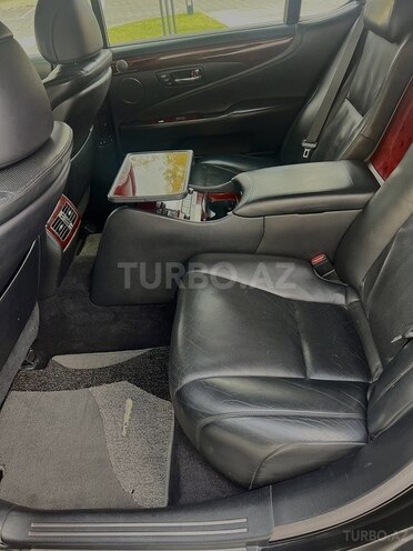 Lexus LS 460 2008, 332,000 km - 4.6 l - Bakı