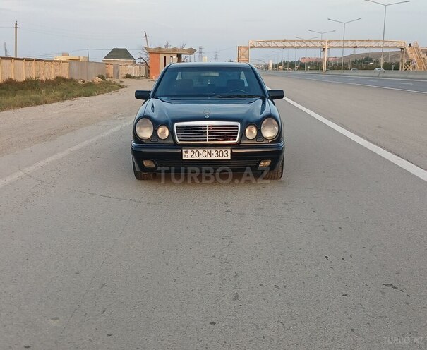 Mercedes E 280 1997, 321,416 km - 2.8 l - Bakı