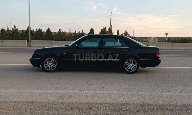 Mercedes E 280 1997, 321,416 km - 2.8 l - Bakı
