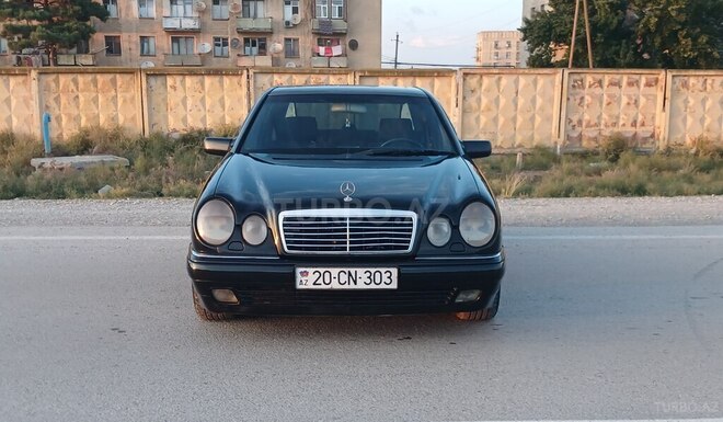Mercedes E 280 1997, 321,416 km - 2.8 l - Bakı