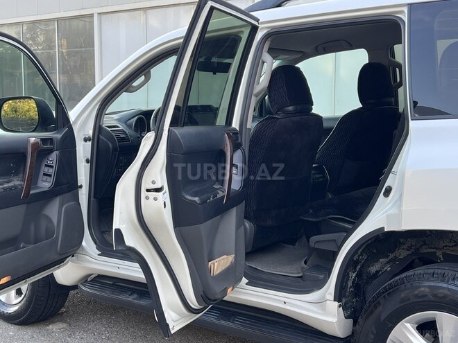 Toyota Land Cruiser Prado 2011, 158,330 km - 2.7 l - Bakı