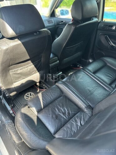 Volkswagen Golf 2001, 233,000 km - 2.0 l - Bakı