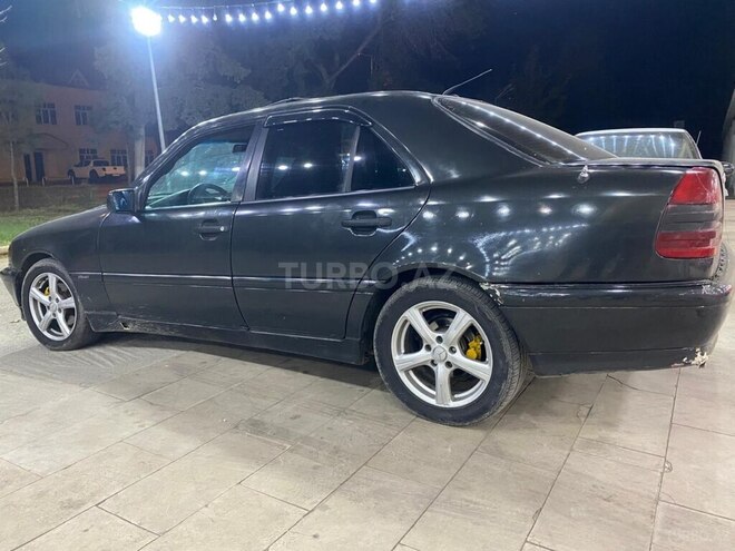 Mercedes C 220 1994, 345,880 km - 2.2 l - Yevlax