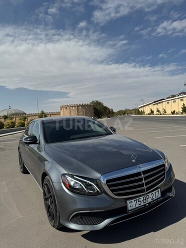 Mercedes E 300 4MATIC 2019, 143,000 km - 2.0 л - Naxçıvan