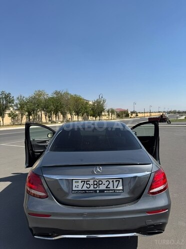 Mercedes E 300 4MATIC 2019, 143,000 km - 2.0 л - Naxçıvan