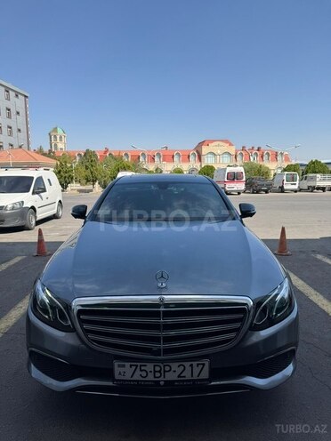 Mercedes E 300 4MATIC 2019, 143,000 km - 2.0 л - Naxçıvan