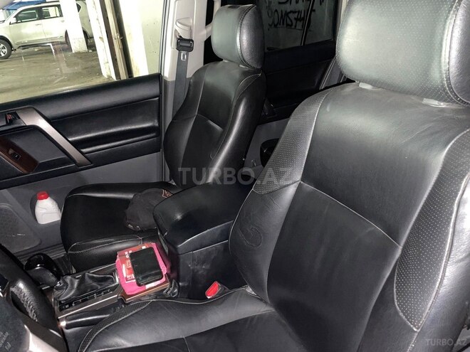 Toyota Land Cruiser Prado 2010, 211,000 km - 2.7 л - Bakı