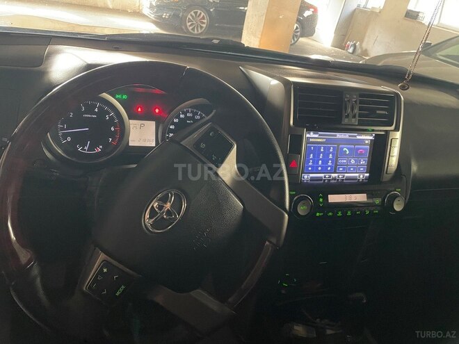 Toyota Land Cruiser Prado 2010, 211,000 km - 2.7 л - Bakı