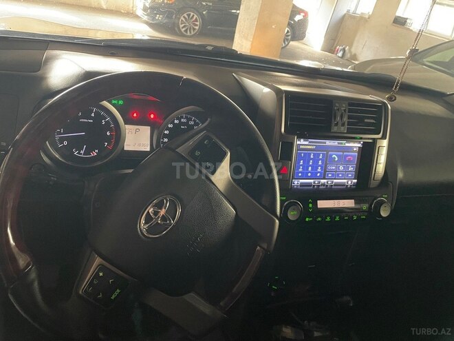 Toyota Land Cruiser Prado 2010, 211,000 km - 2.7 л - Bakı