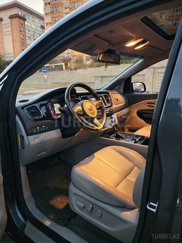 Kia Carnival 2017, 246,000 km - 2.2 l - Bakı