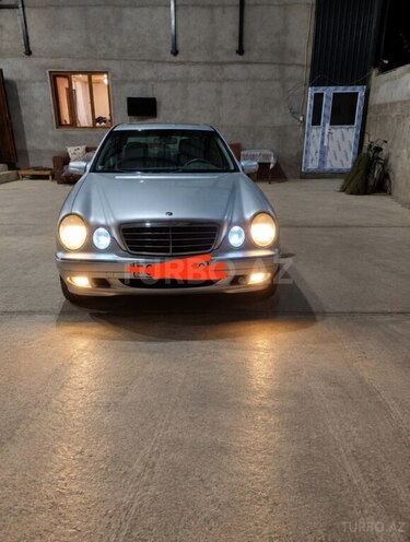 Mercedes E 270 2001, 412,000 km - 2.7 л - Astara