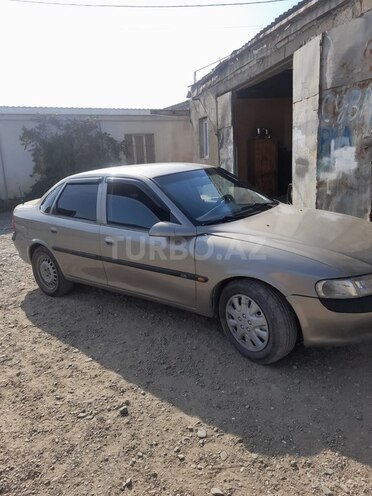 Opel Vectra 1996, 260,000 km - 1.8 l - Xaçmaz