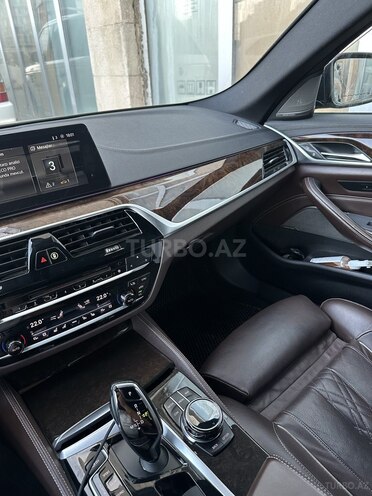 BMW 530 2017, 179,500 km - 2.0 l - Bakı