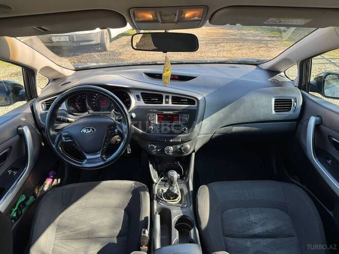 Kia Ceed 2013, 318,000 km - 1.4 l - Bakı