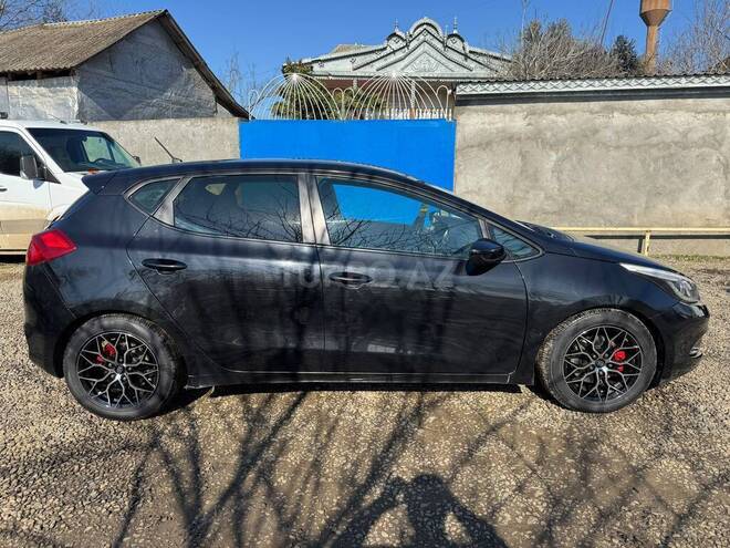 Kia Ceed 2013, 318,000 km - 1.4 l - Bakı