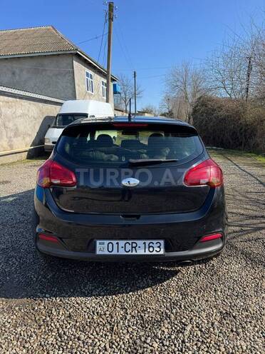 Kia Ceed 2013, 318,000 km - 1.4 l - Bakı
