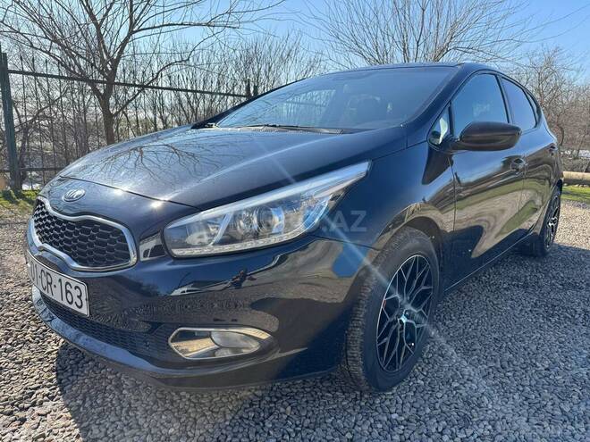 Kia Ceed 2013, 318,000 km - 1.4 l - Bakı