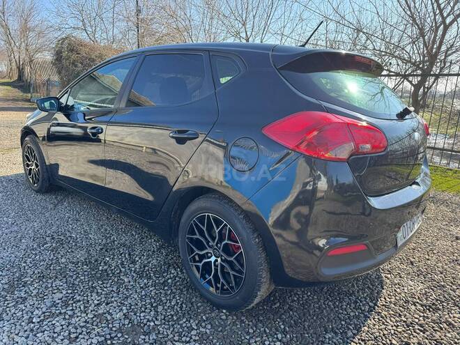 Kia Ceed 2013, 318,000 km - 1.4 l - Bakı