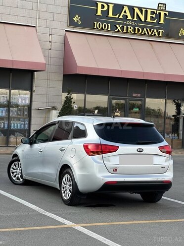 Kia  2017, 298,000 km - 1.6 l - Bakı