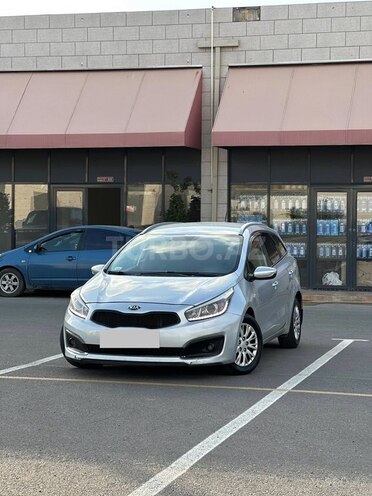 Kia  2017, 298,000 km - 1.6 l - Bakı