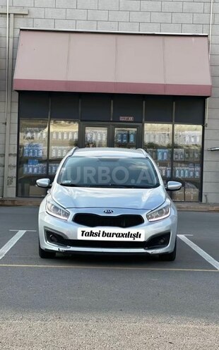 Kia  2017, 298,000 km - 1.6 l - Bakı