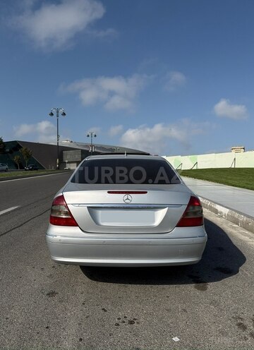 Mercedes E 220 2006, 350,000 km - 2.2 l - Bakı