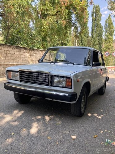 LADA (VAZ) 2107 2009, 74,580 km - 1.6 l - Quba