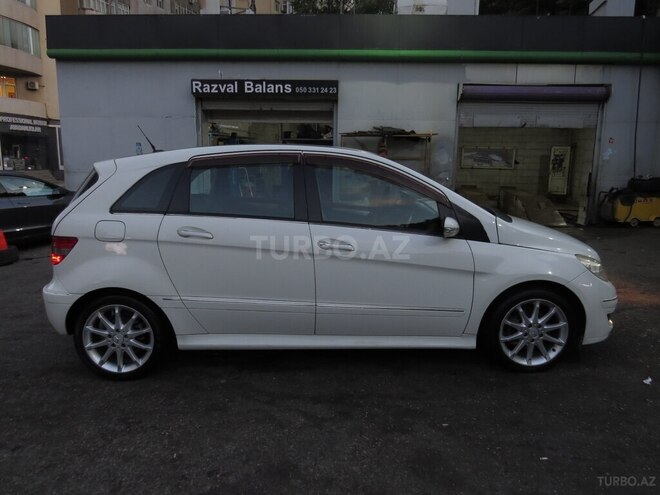 Mercedes B 200 2006, 226,000 km - 2.0 l - Bakı