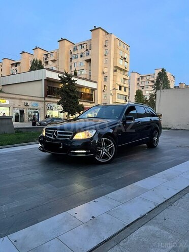 Mercedes C 200 2012, 215,000 km - 2.1 l - Bakı