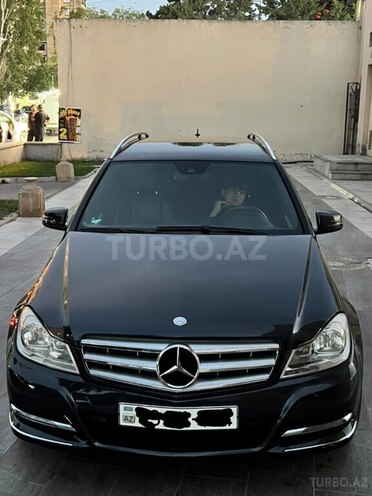 Mercedes C 200 2012, 215,000 km - 2.1 l - Bakı
