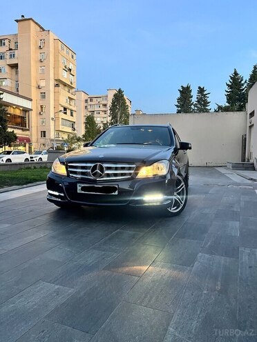 Mercedes C 200 2012, 215,000 km - 2.1 l - Bakı