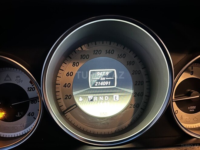 Mercedes C 200 2012, 215,000 km - 2.1 l - Bakı