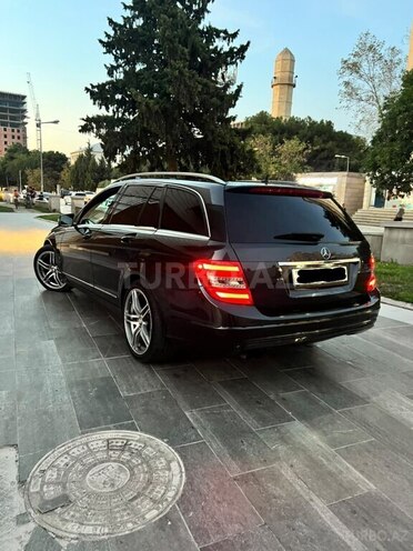 Mercedes C 200 2012, 215,000 km - 2.1 l - Bakı