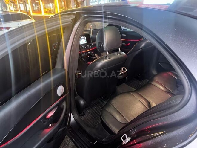 Mercedes E 220 d 2017, 193,000 km - 2.0 l - Bakı