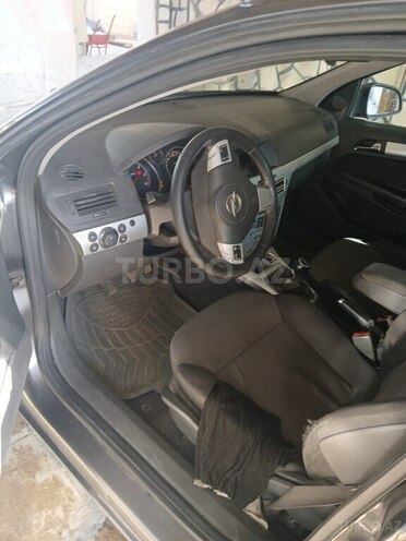 Opel Astra 2010, 314,000 km - 1.3 l - Bakı
