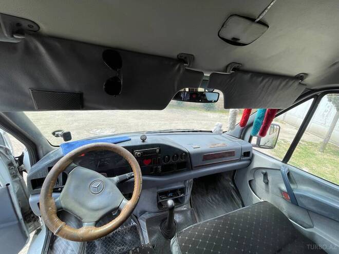 Mercedes Sprinter 312 1996, 565,520 km - 2.9 л - Salyan