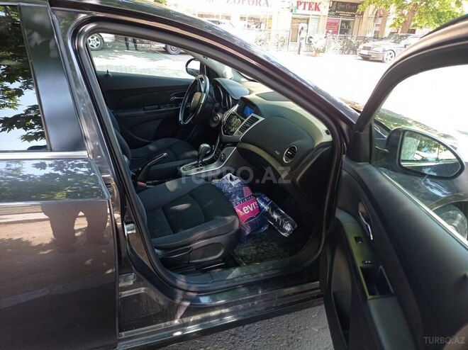 Chevrolet Cruze 2015, 270,000 km - 1.4 л - Qazax