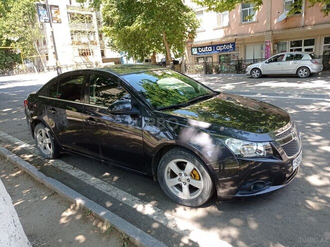 Chevrolet Cruze 2015, 270,000 km - 1.4 л - Qazax