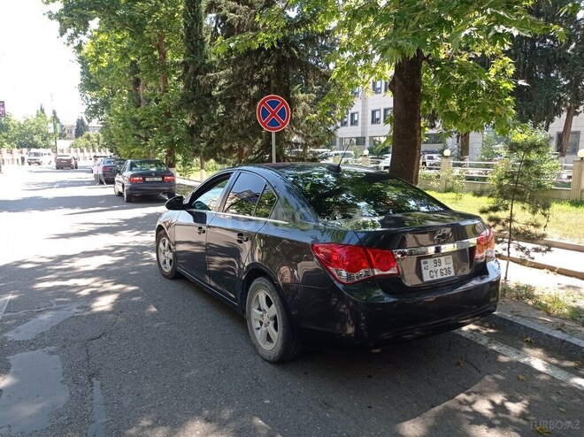Chevrolet Cruze 2015, 270,000 km - 1.4 л - Qazax