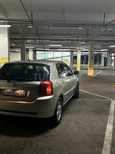 Toyota Corolla 2006, 325,000 km - 1.4 l - Bakı