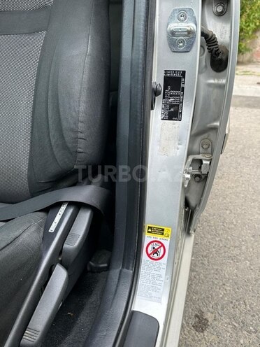 Toyota Corolla 2006, 325,000 km - 1.4 l - Bakı