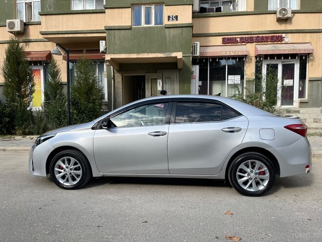 Toyota Corolla 2014, 141,000 km - 1.6 l - Bakı