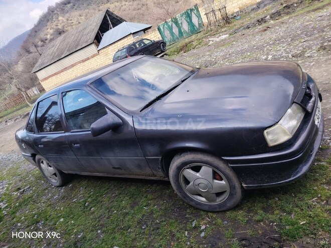 Opel Vectra 1995, 578,335 km - 2.0 l - Qax