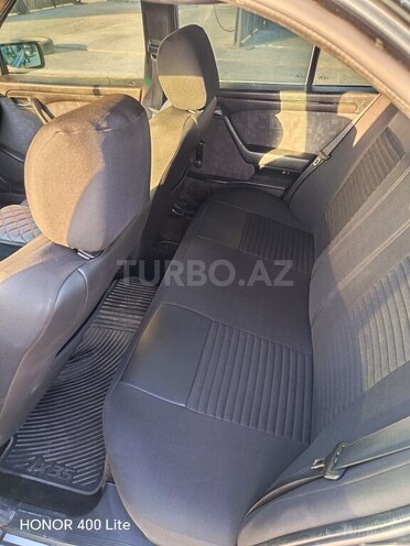 Mercedes C 220 1996, 330,000 km - 2.2 l - Bakı
