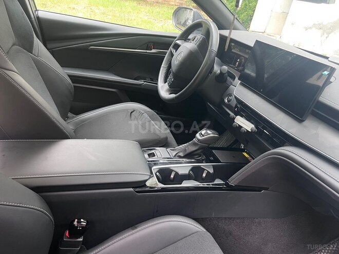 Toyota Camry 2025, 18,000 km - 2.0 л - Bakı