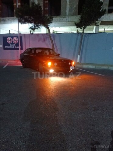 BMW 520 1990, 123,456 km - 2.0 l - Bakı