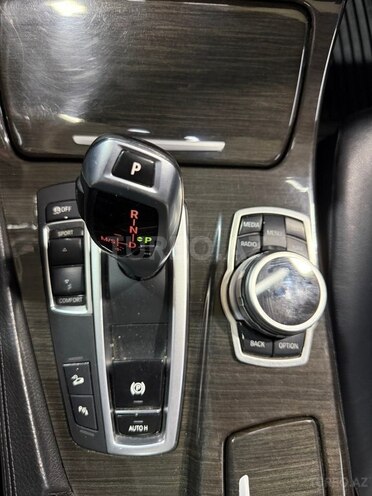 BMW 528 2013, 290,000 km - 2.0 l - Sumqayıt