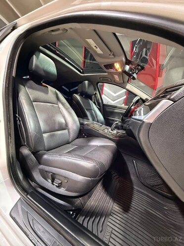 BMW 528 2013, 290,000 km - 2.0 l - Sumqayıt