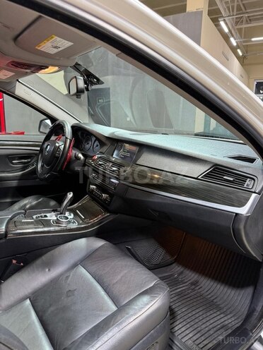 BMW 528 2013, 290,000 km - 2.0 l - Sumqayıt